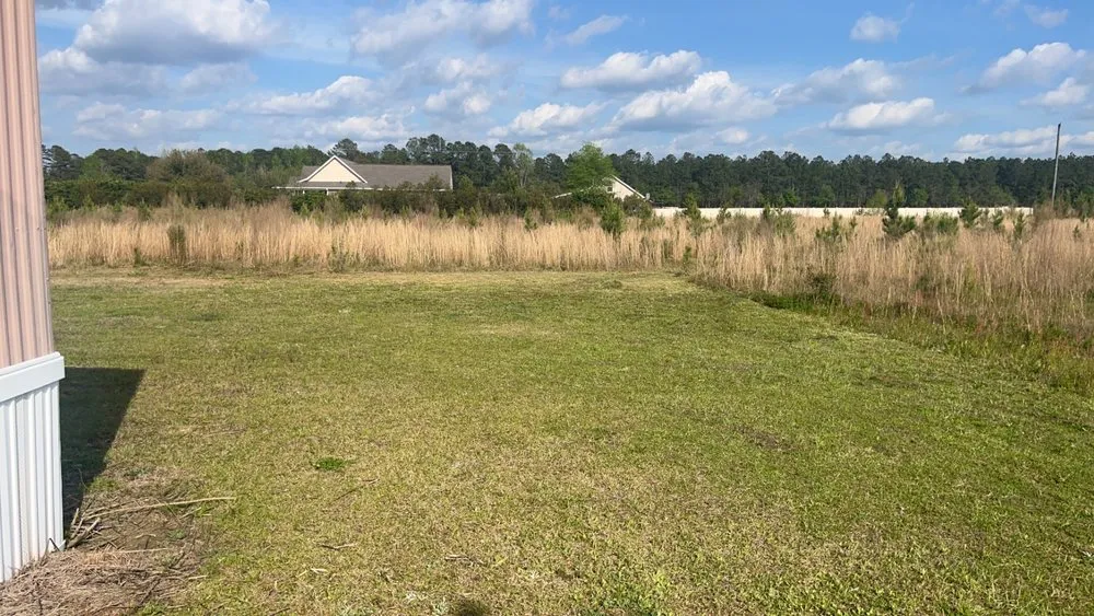 Expert lawn care service near you in Myrtle Beach, SC by DNR Landscaping