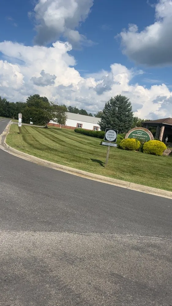 Custom landscape installation experts serving Dublin, VA - Do All Nau Landscaping And Lawn Care