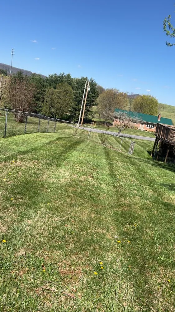 Top-rated garden landscaping in Dublin, VA - Do All Nau Landscaping And Lawn Care