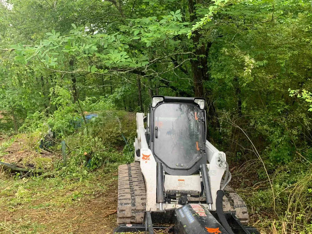 Top-rated garden landscaping for year-round maintenance in Chattanooga, TN by Do It All Landscaping