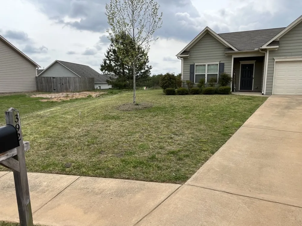 Top-rated lawn care service experts serving Montevallo, AL - Do It All Lawn Care