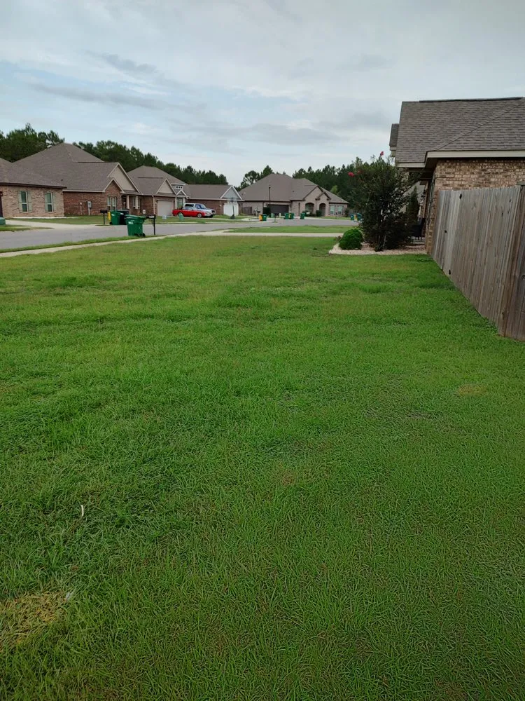 Affordable garden landscaping in Gautier, MS by Do It All Lawn Service