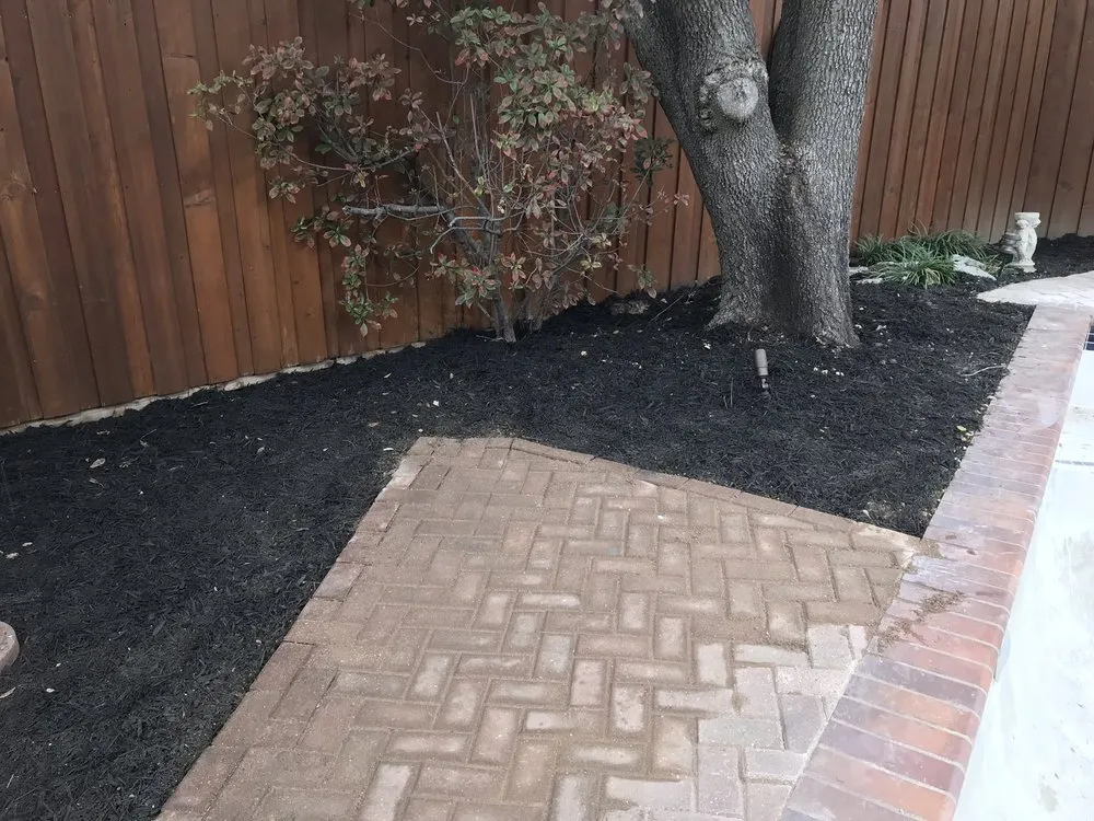 Custom residential landscaping near you across Dallas, TX - Do It Landscapes