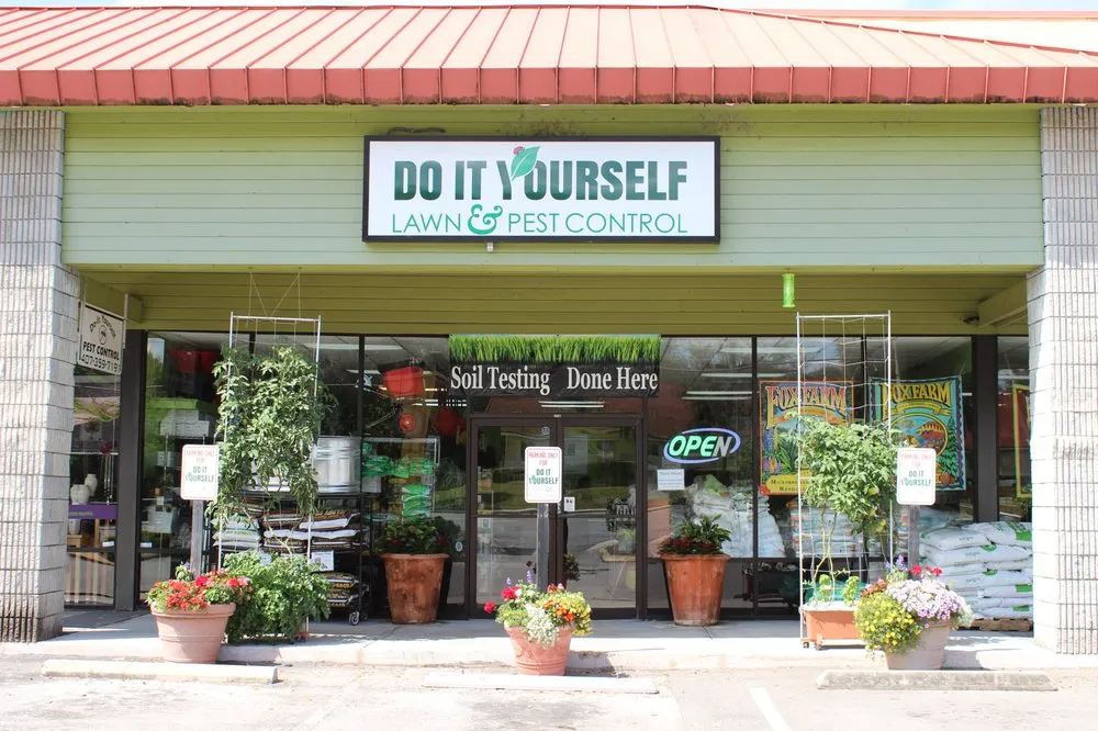 Expert yard maintenance for residential properties in Oviedo, FL by Do It Yourself Lawn and Pest