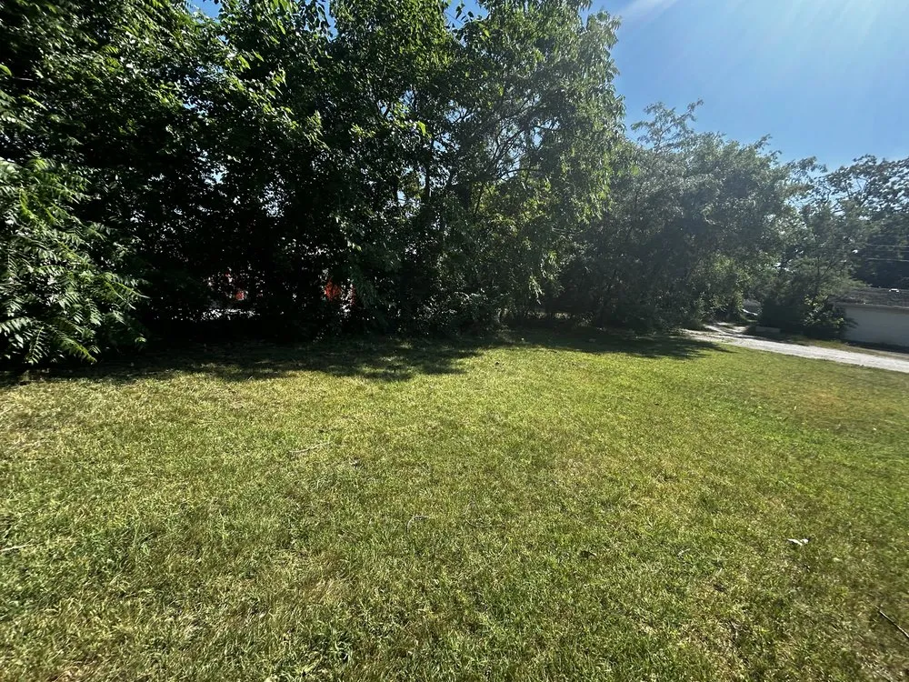 Professional landscaping services in Gary, IN - D&O Property Clean