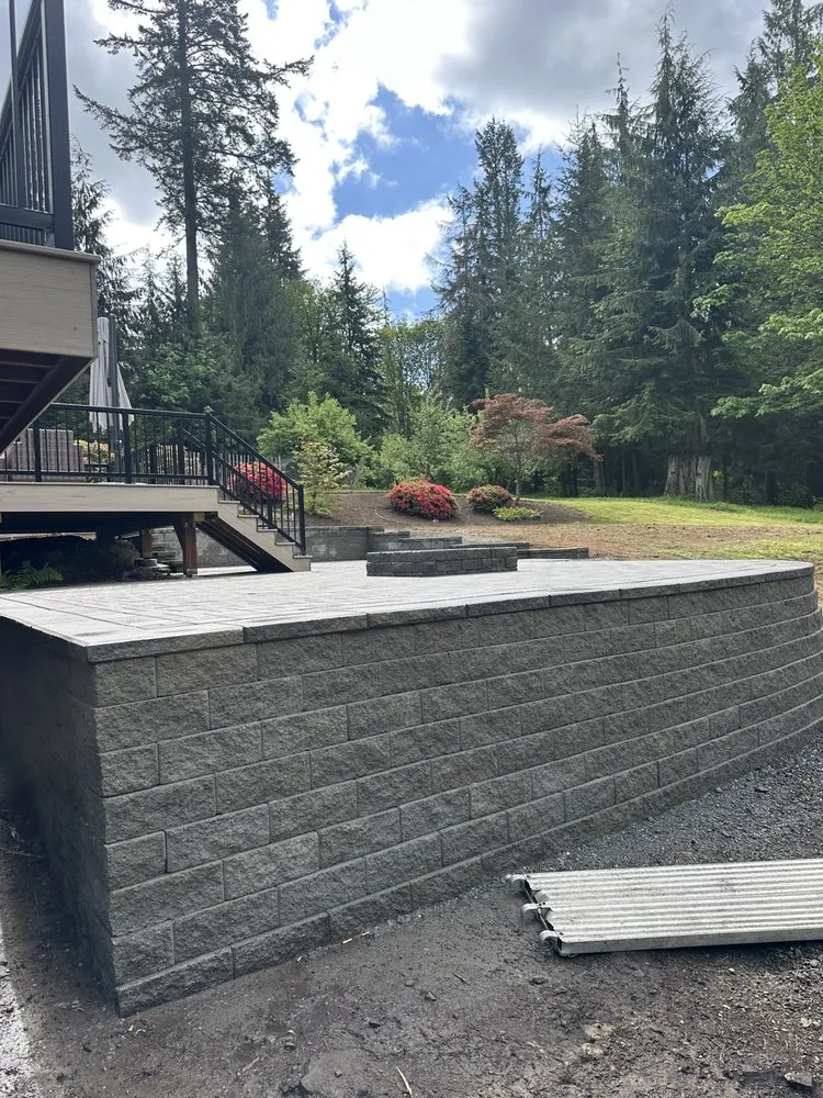 Trusted yard cleanup service for homes across Kirkland, WA - Doan's Gardener And Landscape