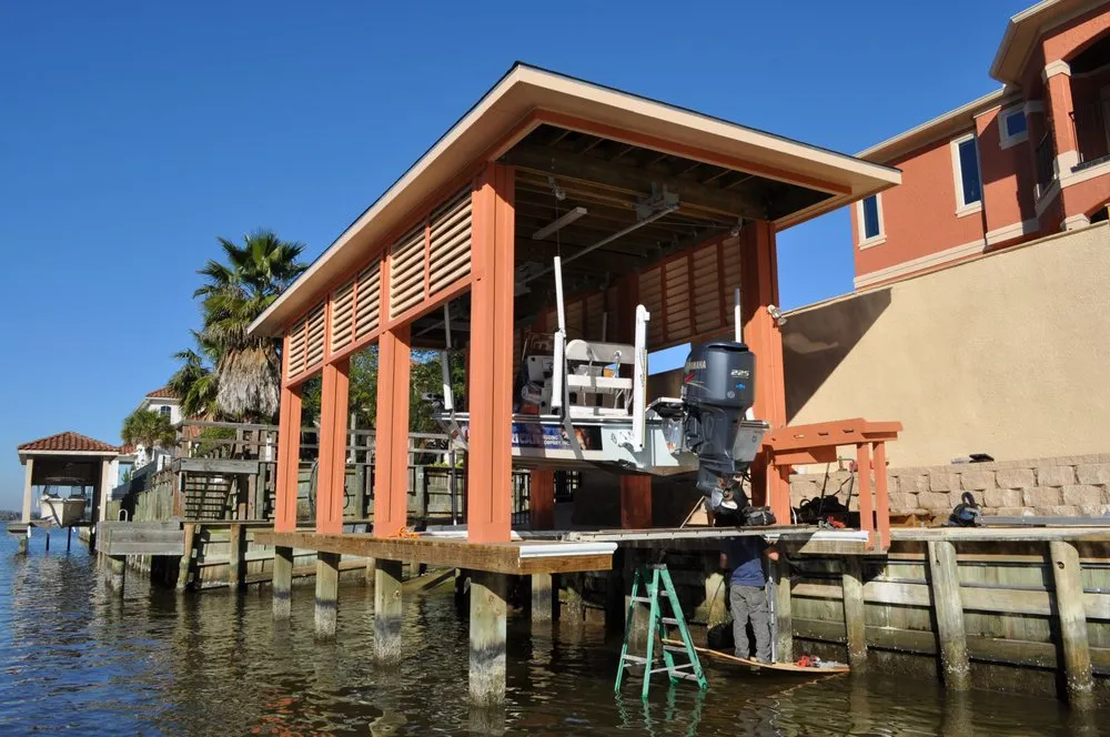 Custom landscape installation experts serving League City, TX - Dockside Development And Construction