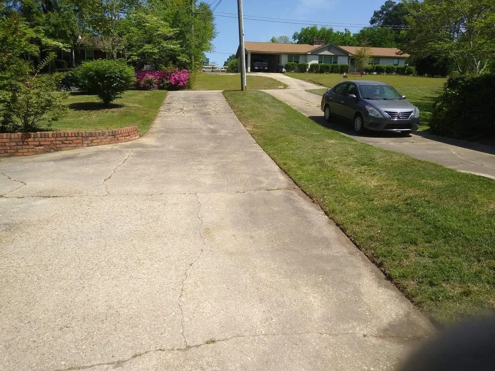 Custom yard cleanup service for beautiful yards in Fayetteville, NC by Doc’s Lawn Care & Pressure Washing Service