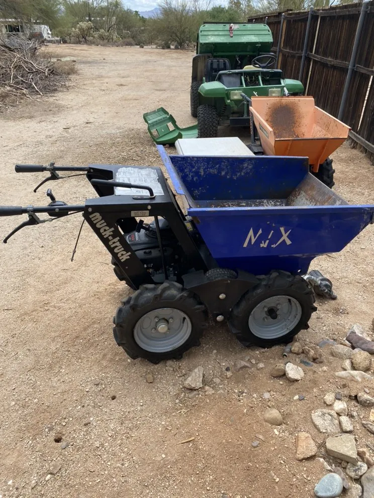 Trusted garden landscaping experts serving Oro Valley, AZ - Doc’s Stump Grinding & Rockspreading