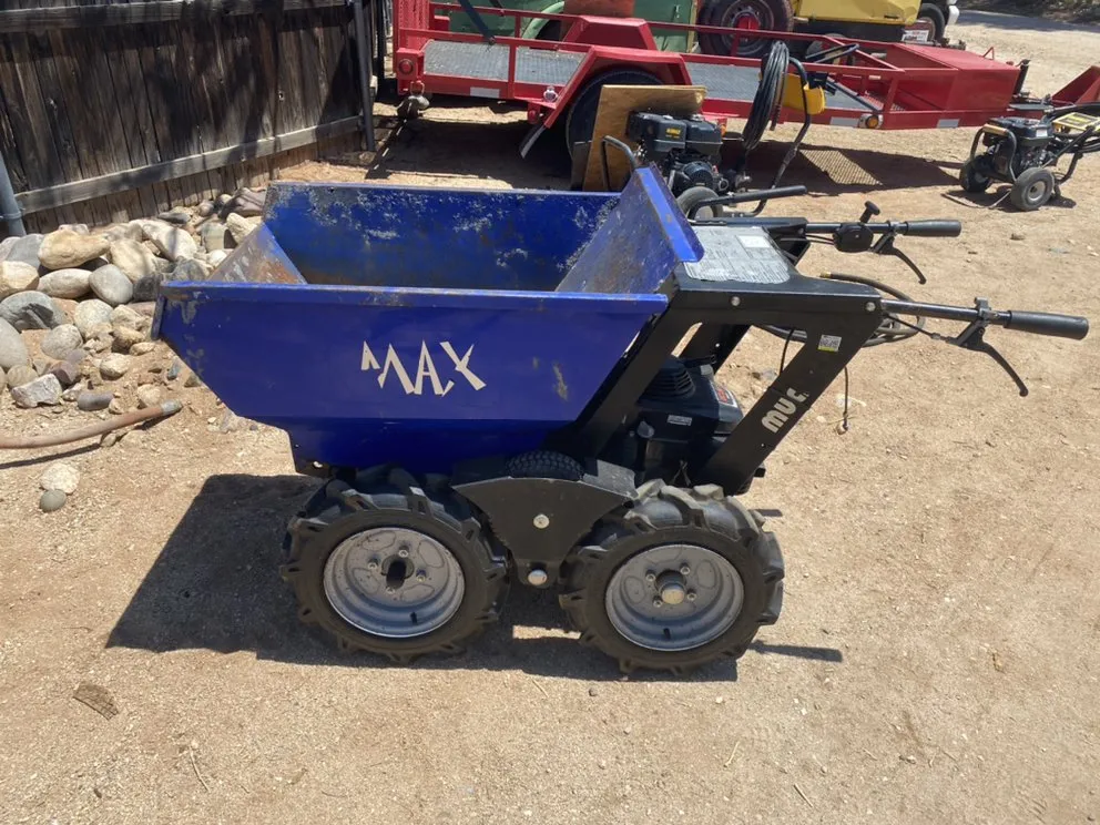 Affordable lawn care service in Oro Valley, AZ by Doc’s Stump Grinding & Rockspreading