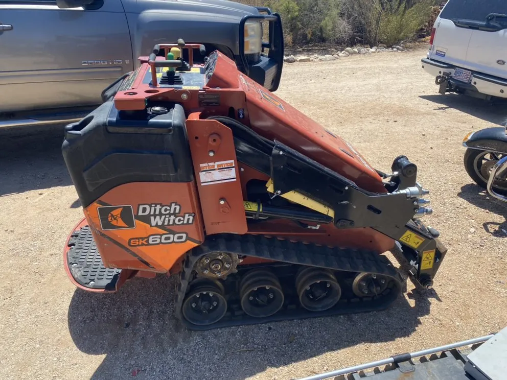 Top-rated lawn mowing service experts serving Oro Valley, AZ - Doc’s Stump Grinding & Rockspreading