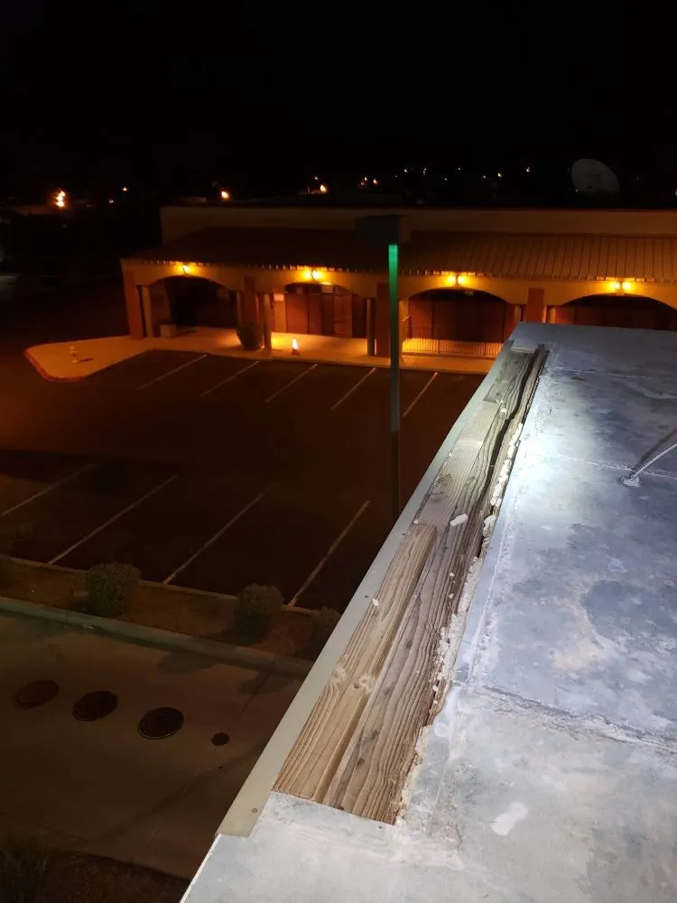 Top-rated yard maintenance experts serving Phoenix, AZ - Doctor Rooftop