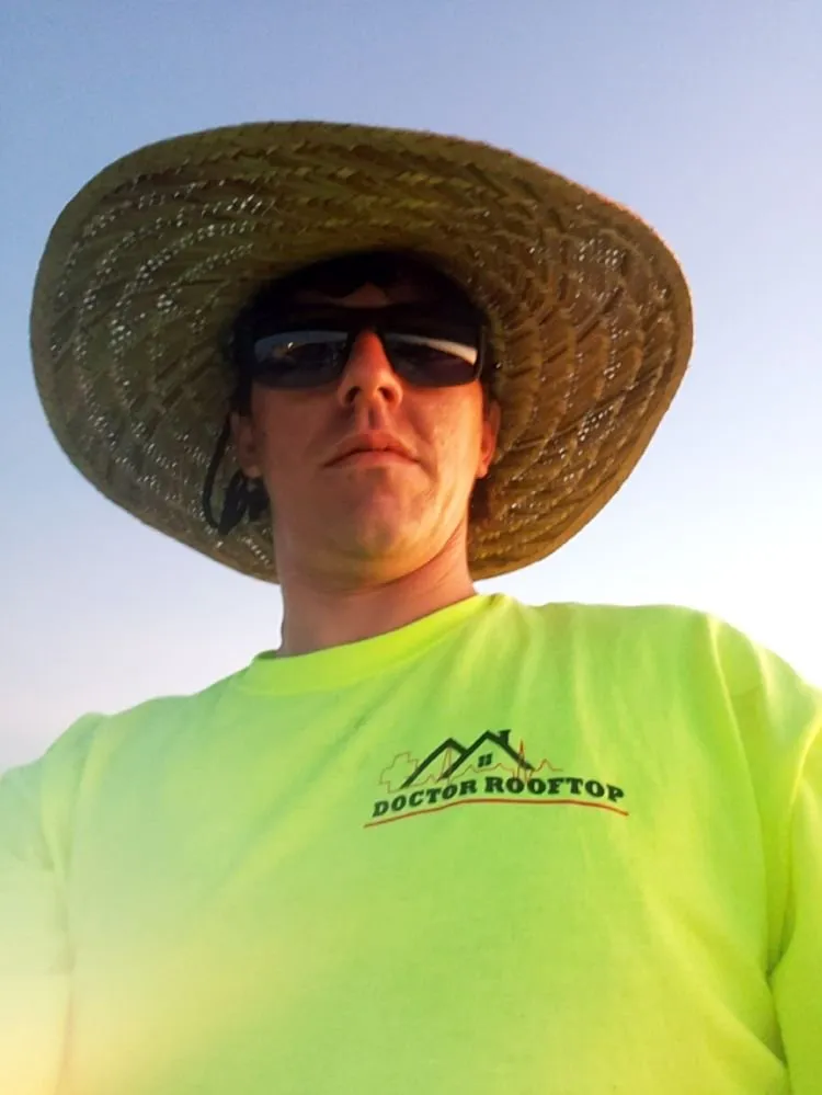 Trusted yard maintenance in Phoenix, AZ by Doctor Rooftop