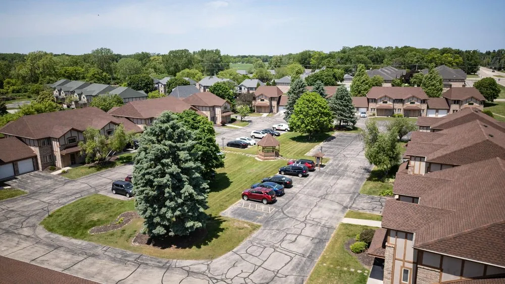 Affordable landscape installation for year-round maintenance in Kenosha, WI by Doctors of Landscaping