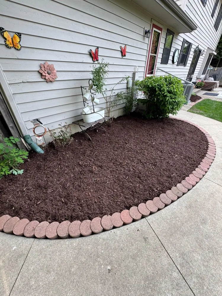 Top-rated yard maintenance in Kenosha, WI - Doctors of Landscaping