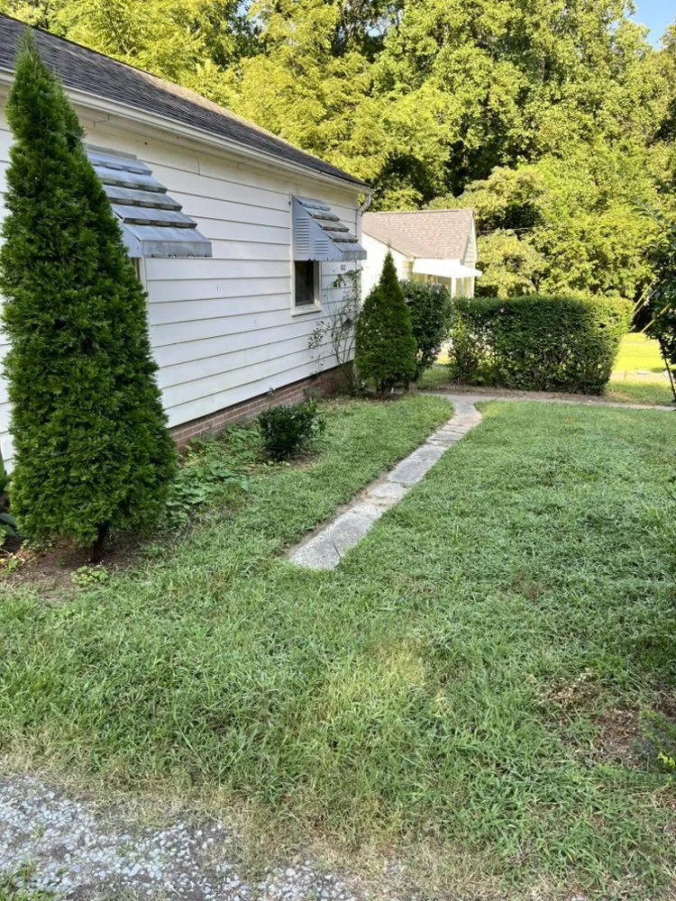 Custom lawn mowing service experts serving Durham, NC - Dodats Landscaping