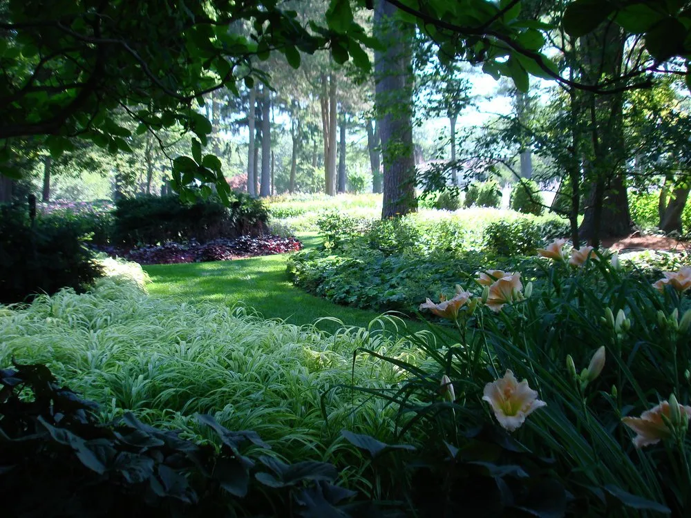 Affordable residential landscaping for homes in Oyster Bay, NY by Dodds & Eder