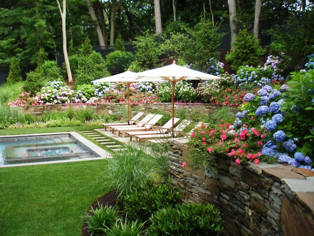 Expert lawn care service near you in Oyster Bay, NY by Dodds & Eder