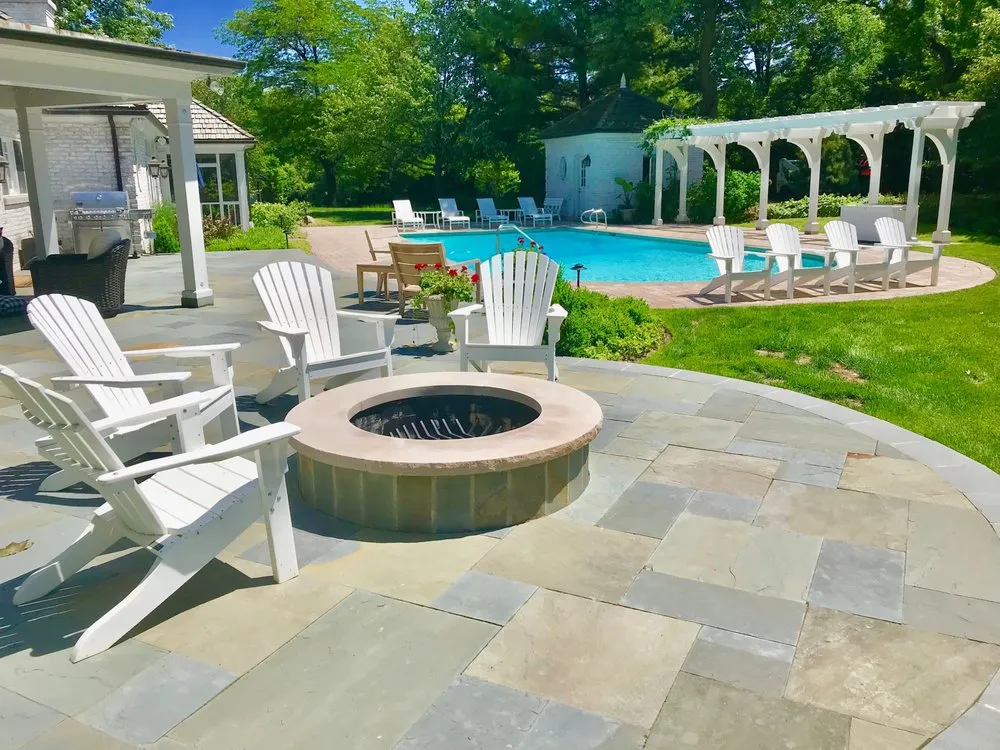 Top-rated yard cleanup service for year-round maintenance in Barrington, IL by Doering Landscape Company