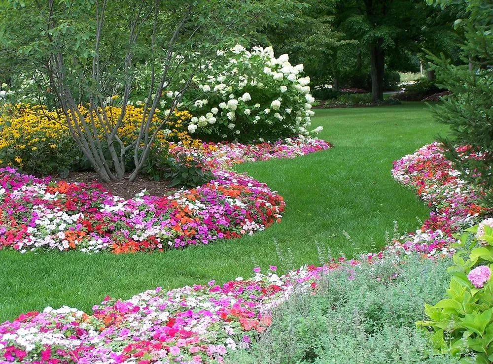 Local garden landscaping for year-round maintenance across Barrington, IL - Doering Landscape Company