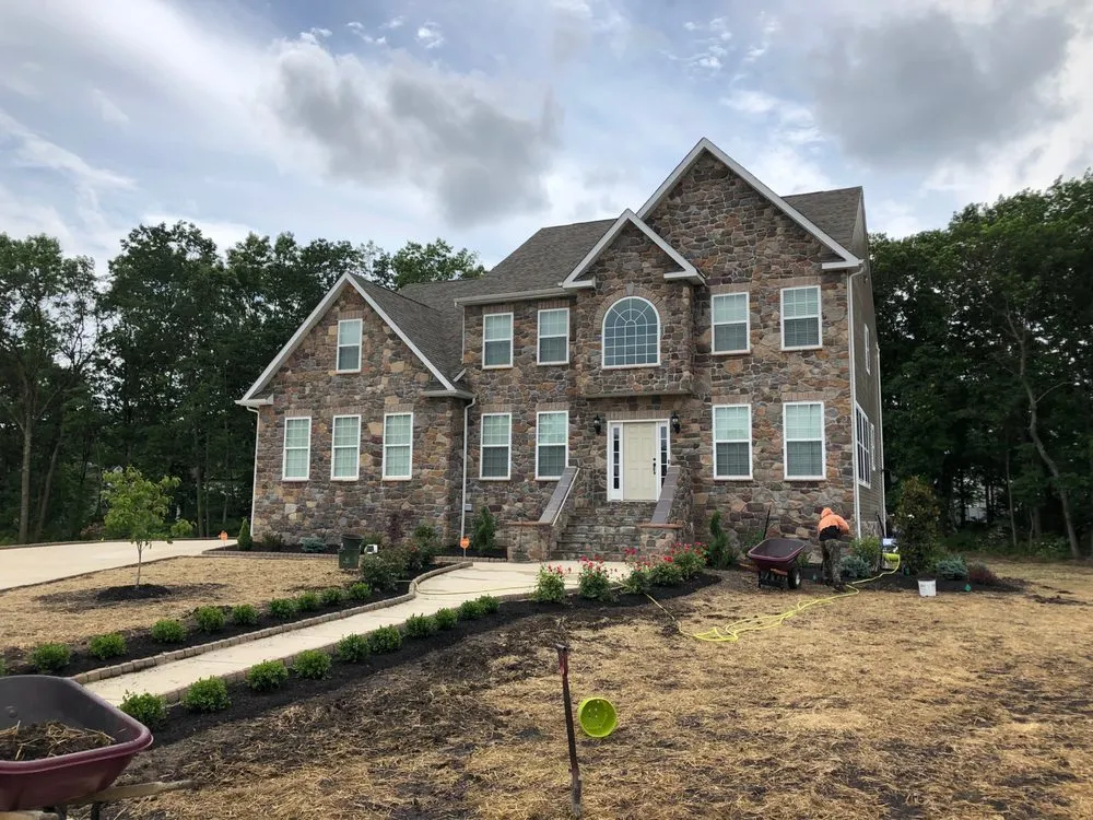 Affordable lawn care service experts serving Glassboro, NJ - Dogwood Designs