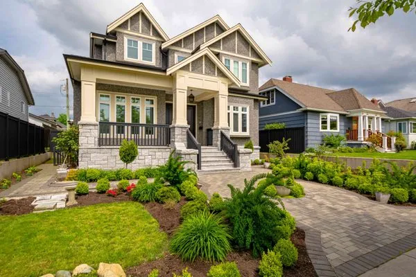 Dogwood Garden Design Logo