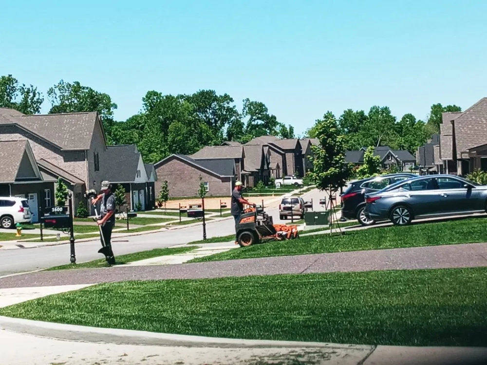 Affordable yard maintenance in Lebanon, TN by Dogwood Landscape Maintenance Service