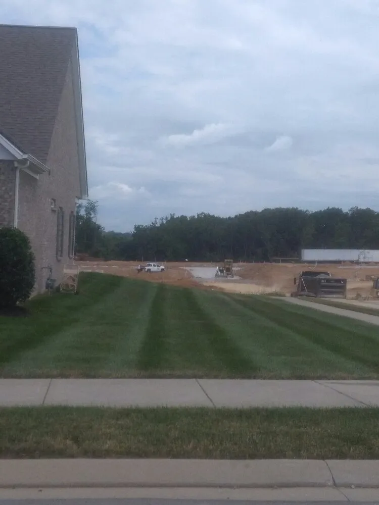 Top-rated yard maintenance for outdoor upgrades in Lebanon, TN by Dogwood Landscape Maintenance Service