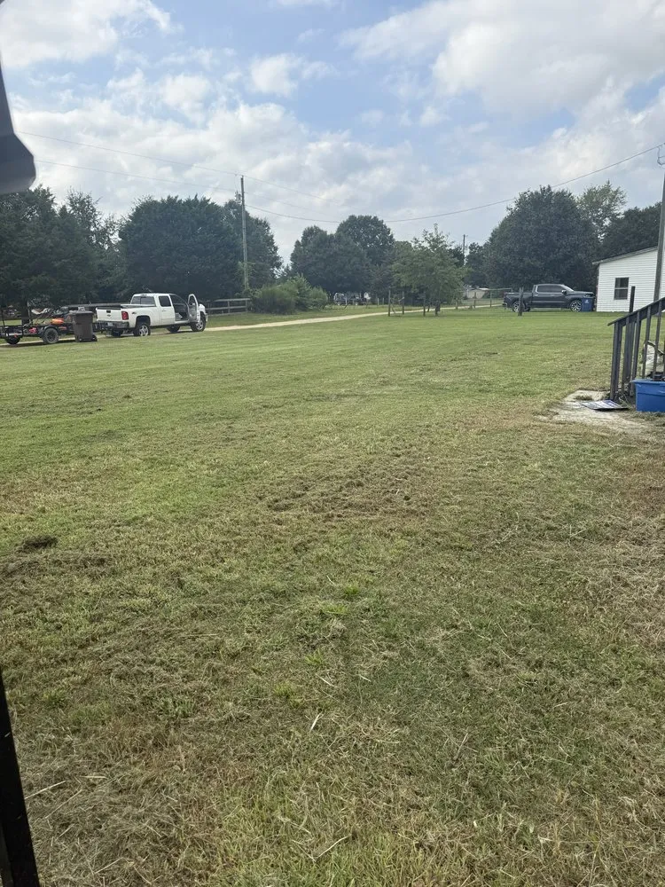 Affordable yard maintenance experts serving Clayton, NC - Dogwood Landscaping