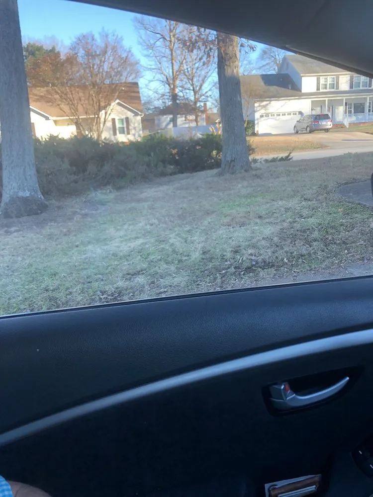 Affordable landscape installation experts serving Fredericksburg, VA - Dogwood Lawns