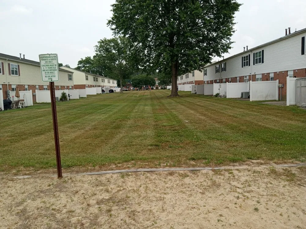 Custom yard maintenance for homes across Delmar, MD - Doin' Moore Lawn Care