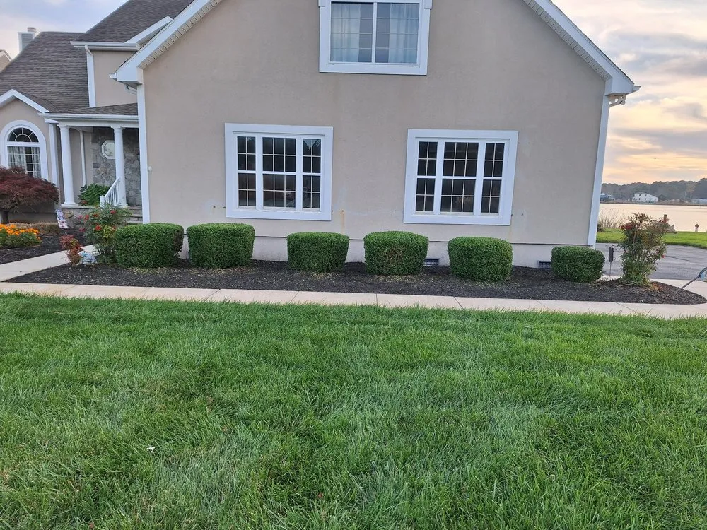 Top-rated garden landscaping in Delmar, MD by Doin' Moore Lawn Care