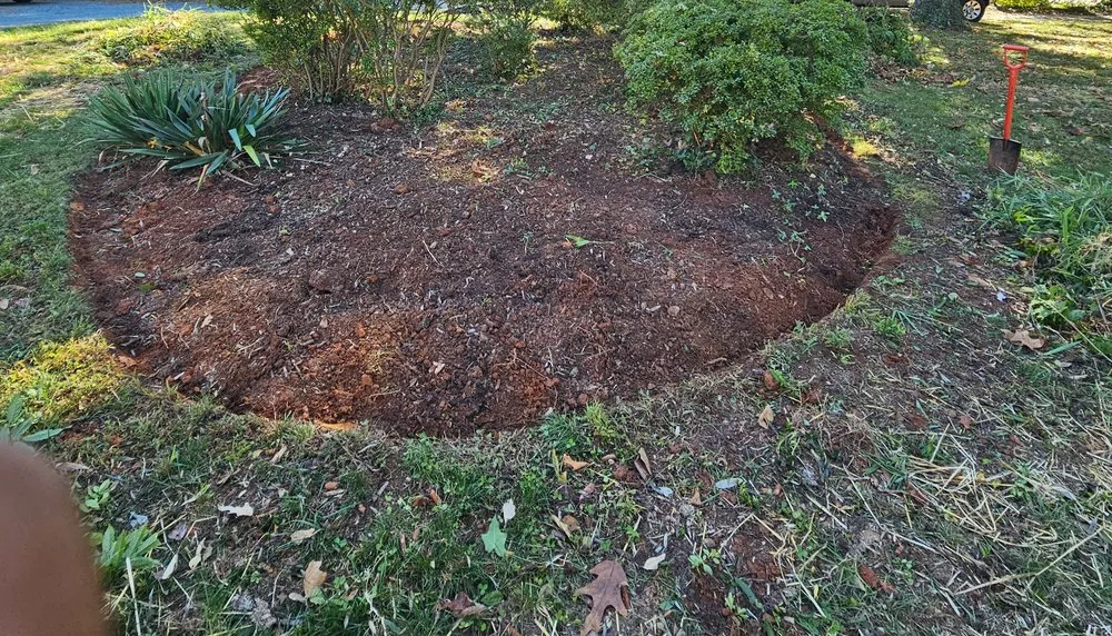 Custom lawn mowing service experts serving Lake Monticello, VA - Dolan Landscaping