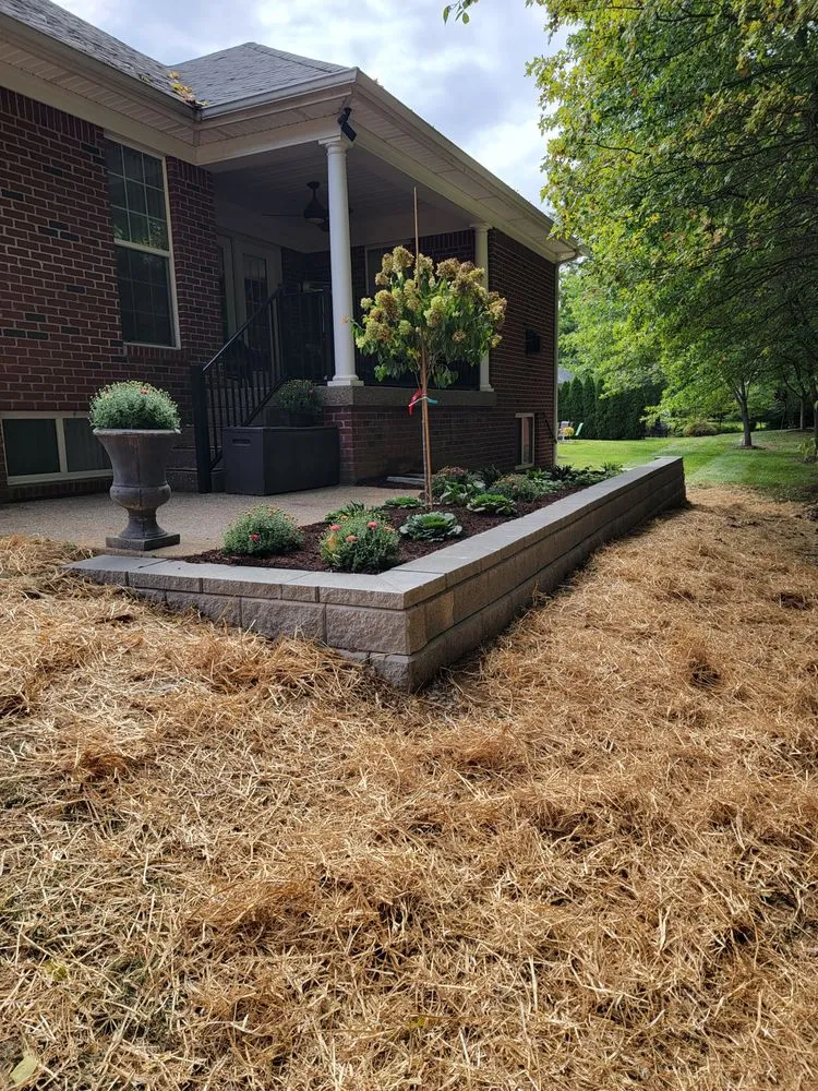Top-rated landscape installation in Louisville, KY by Doleman Services