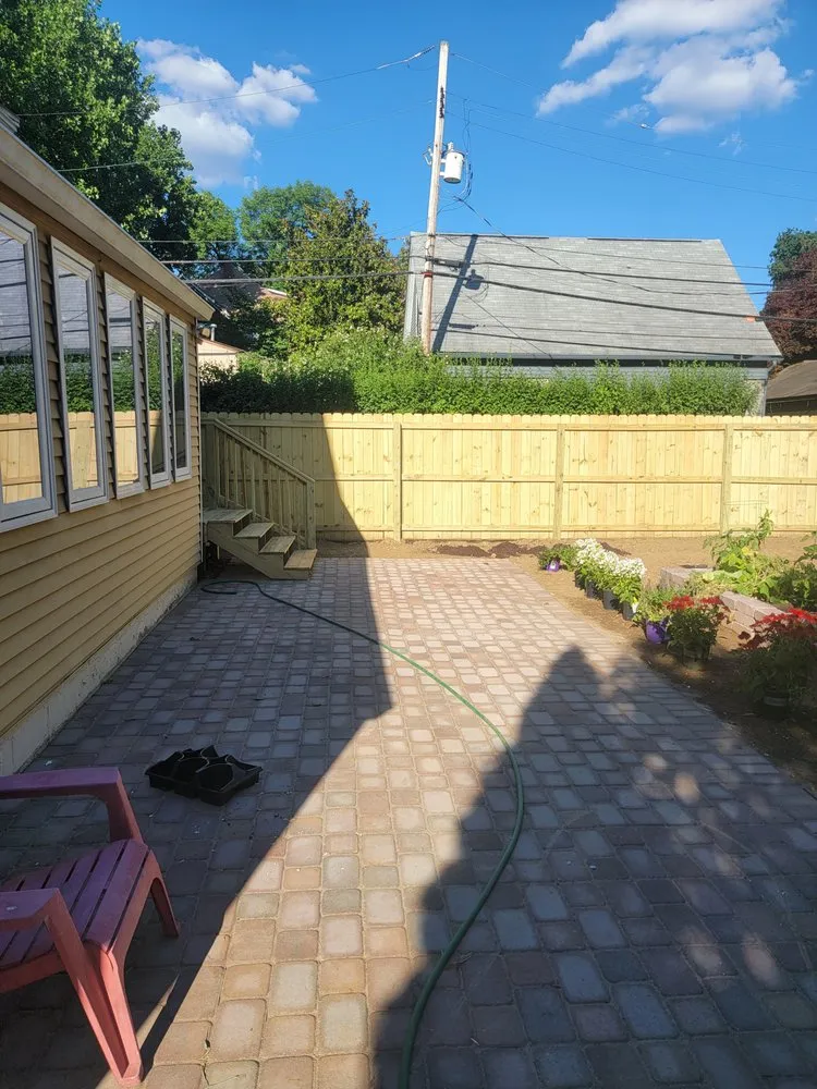 Local yard cleanup service for residential properties in Louisville, KY by Doleman Services