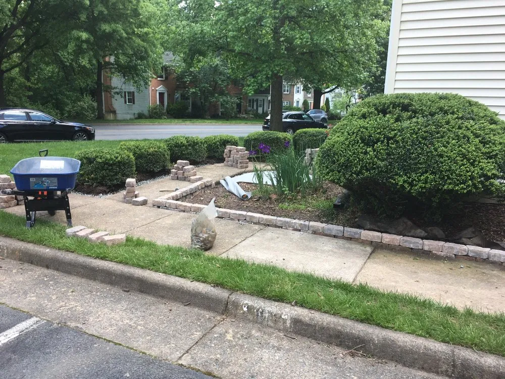 Top-rated lawn care service experts serving Arlington, VA - Domain Aquascapes