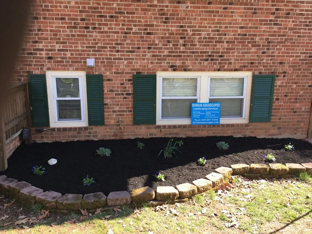 Professional yard maintenance for beautiful yards across Arlington, VA - Domain Aquascapes