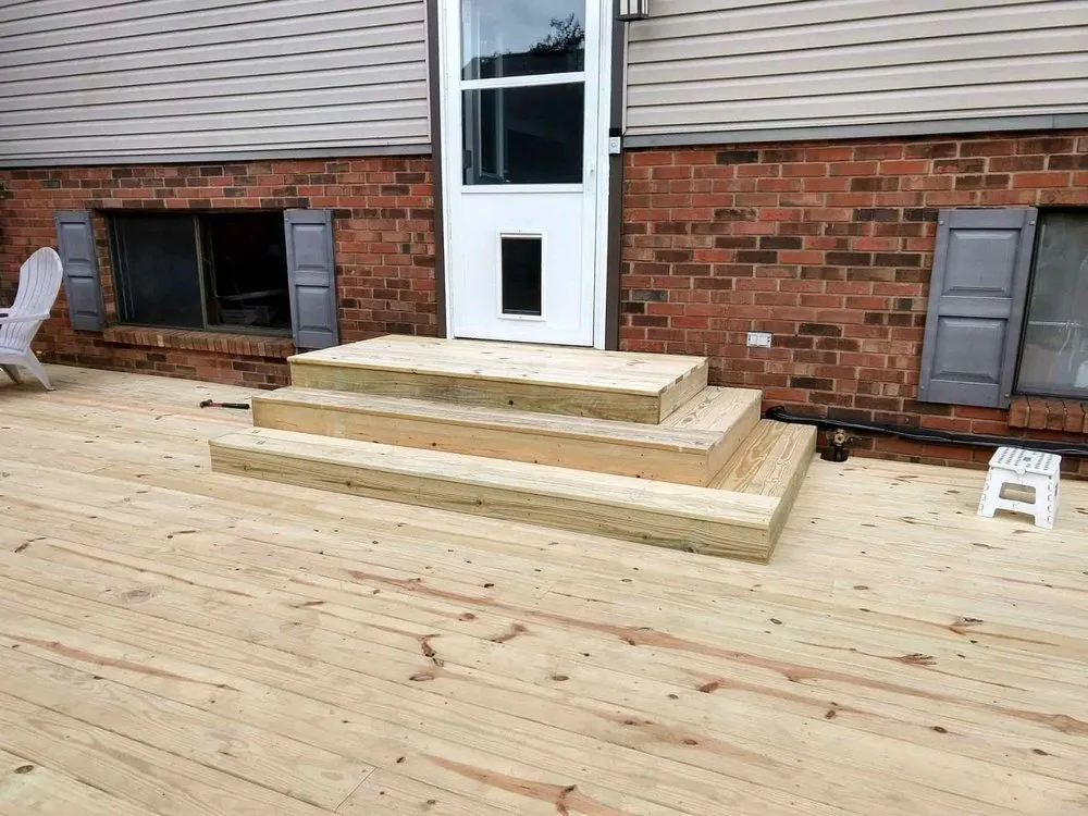 Reliable yard cleanup service for homes in Ooltewah, TN by Doman's Landscape and Construction