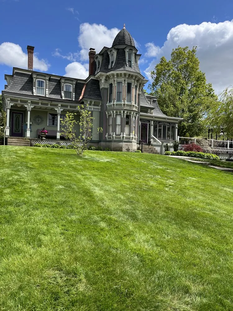 Trusted outdoor landscaping experts serving Dracut, MA - Domark landscaping