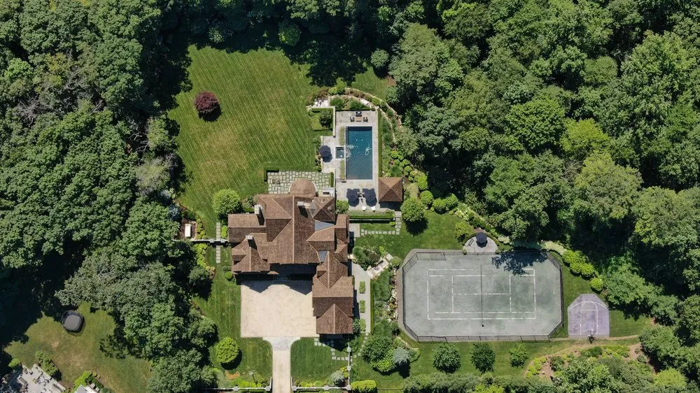 Reliable lawn care service for beautiful yards across New Rochelle, NY - Domenick Bulfamante and Sons