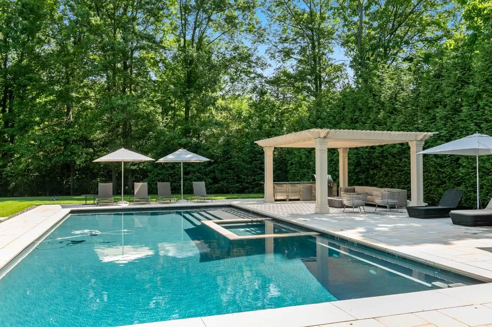 Top-rated garden landscaping experts serving New Rochelle, NY - Domenick Bulfamante and Sons