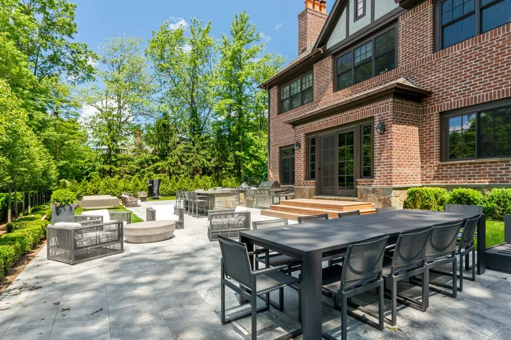 Affordable lawn care service experts serving New Rochelle, NY - Domenick Bulfamante and Sons