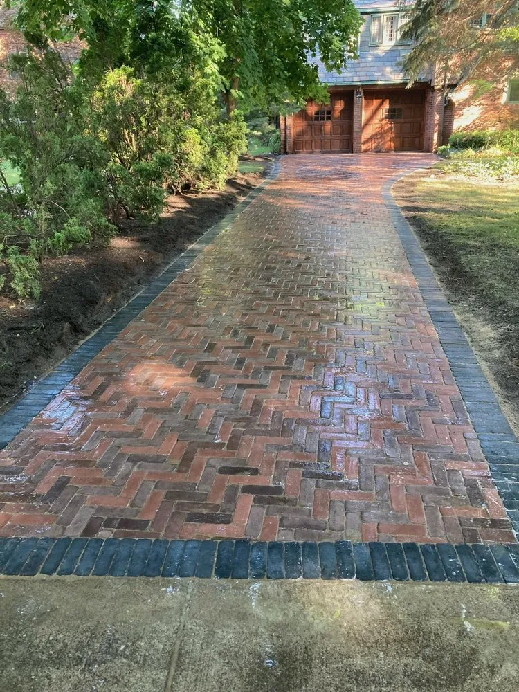 Affordable garden landscaping experts serving Birmingham, MI - Domenico Brick Paving & Landscaping