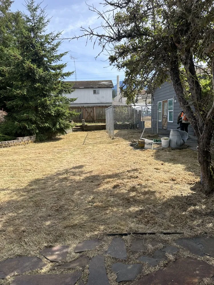 Custom garden landscaping in Belfair, WA - Domingo Landscaping and Maintenance Services