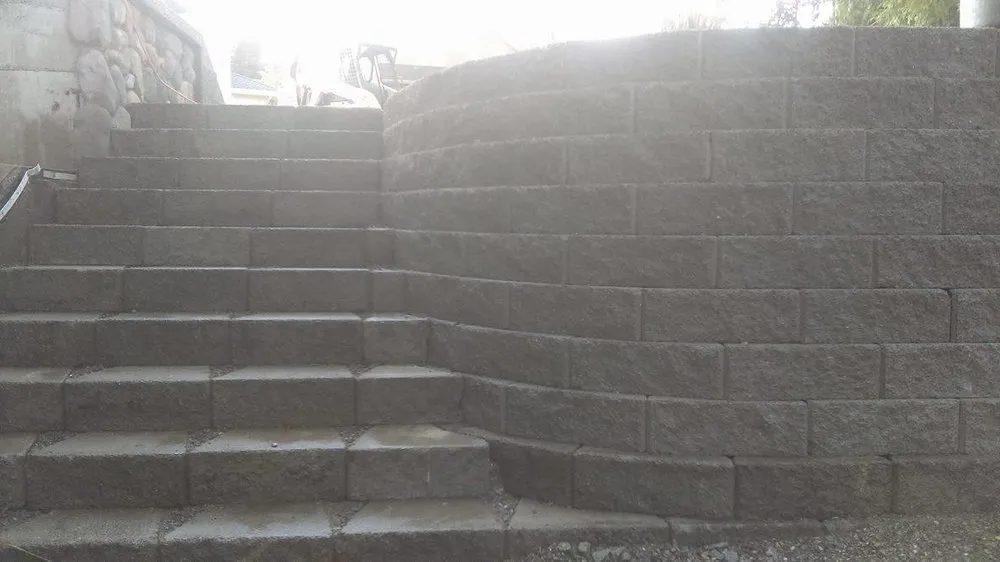 Professional lawn mowing service in Belfair, WA - Domingo Landscaping Maintenance Service