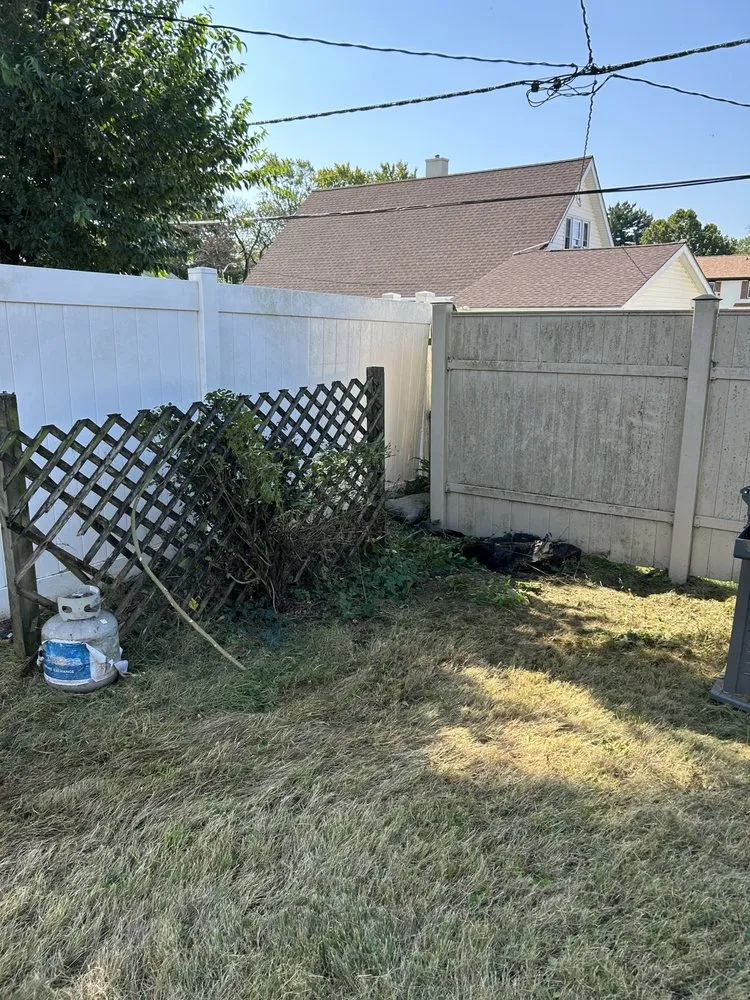 Professional lawn mowing service in Camden, NJ - Dominguez 4 Landscaping