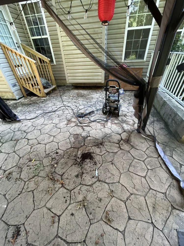 Professional yard maintenance in Camden, NJ by Dominguez 4 Landscaping