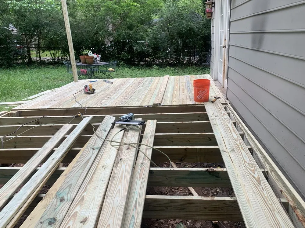 Affordable yard cleanup service for beautiful yards in East Point, GA by Dominguez Landscape Solutions