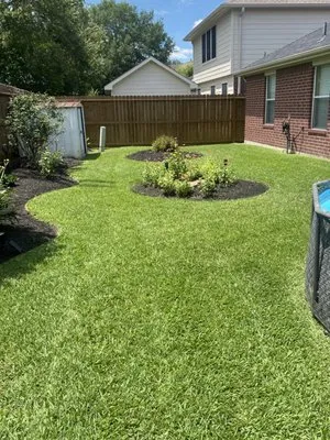 Dominguez Landscaping Logo