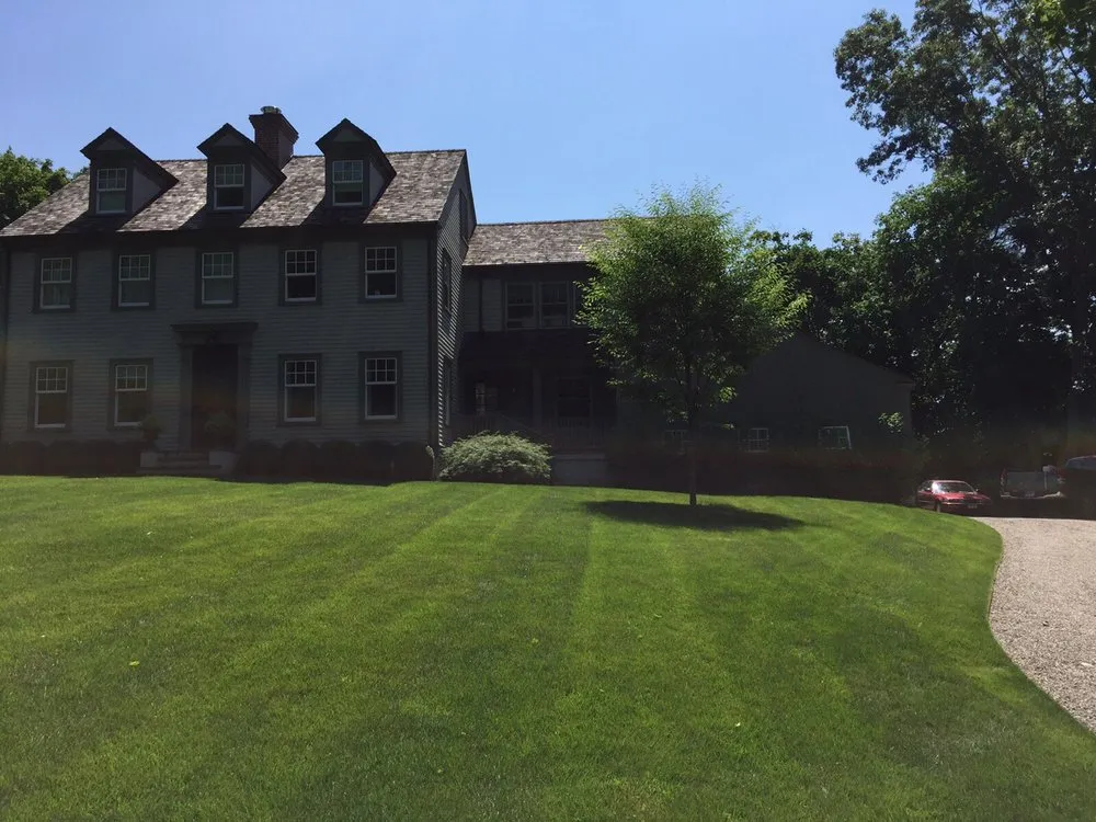 Custom outdoor landscaping experts serving Greenwich, CT - Dominick Vivona Landscaping